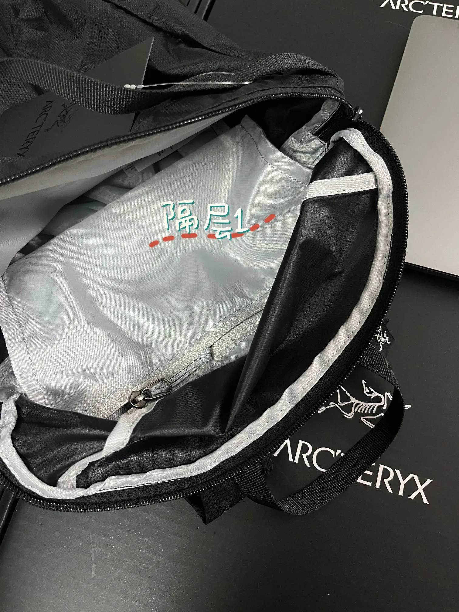 Arcteryx Heliad 10L ，“ ” 。 ！！ ！ ！ 。 ， ， ， 。 ， ！！ ，Black ！ New Arrival HELIAD 15 ， ！ ！ ， ！ ！ ， ， 、 look ， respect! ：180 ： PU 100D Cordura Mini Ripstop ：43*10*22cm ：10L ： ： ： ：Black
